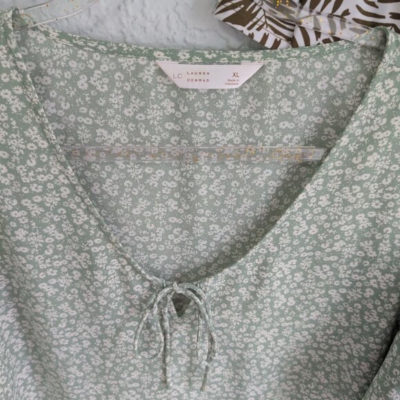 DKNY Liz Claiborne LC Lauren Conrad Blouse Bundle | Size XL - Picture 10 of 12